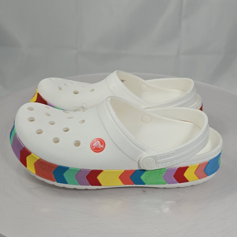 W/DEFECTS Read Crocs Chevron Rainbow Clogs White Slip-On Shoes Youth/Girls J6 6